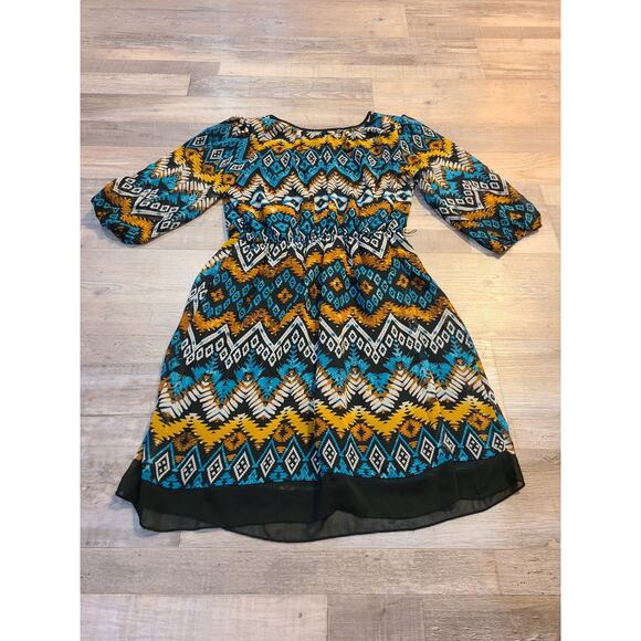 Sweet storm large juniors abstract pattern dress - Picture 3 of 8